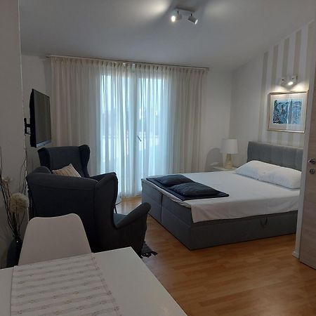 Apartments Fantasia Póla Kültér fotó