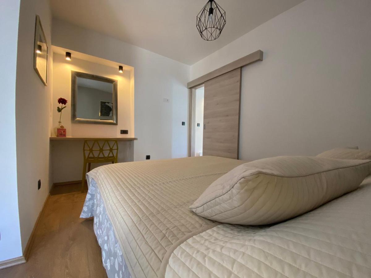 Apartments Fantasia Póla Kültér fotó