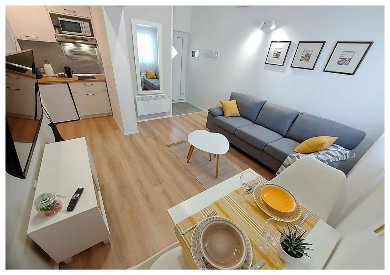 Apartments Fantasia Póla Kültér fotó